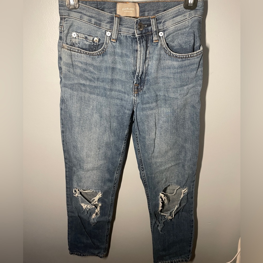 Everlane distressed Summer Jeans - size 23